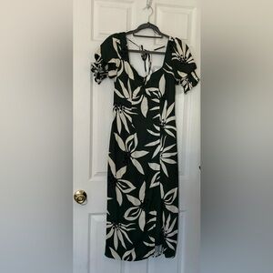 Francesca's Audrey Parks green leaf Midi Dress